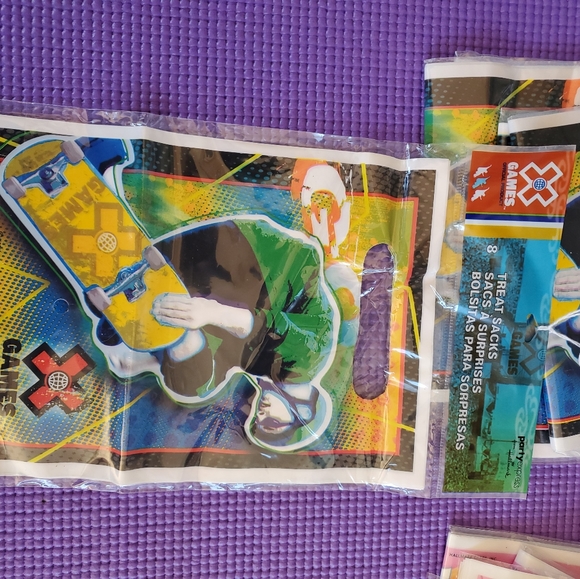X games roller skate treat bags  party express - Picture 2 of 4